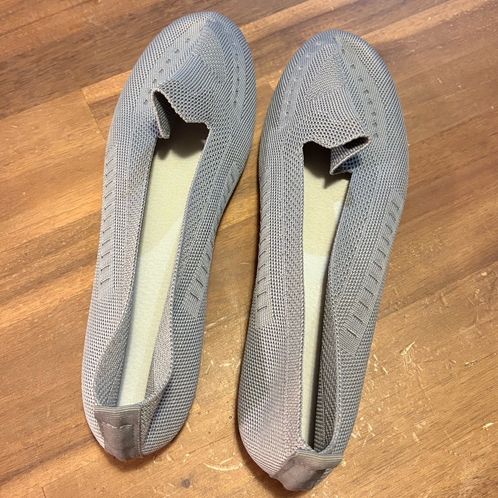 Women’s Gray Knit Slip-On Flats Size 10.5 - Picture 10 of 10